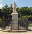 Plaza de Armas en la Habana Vieja, Cuba